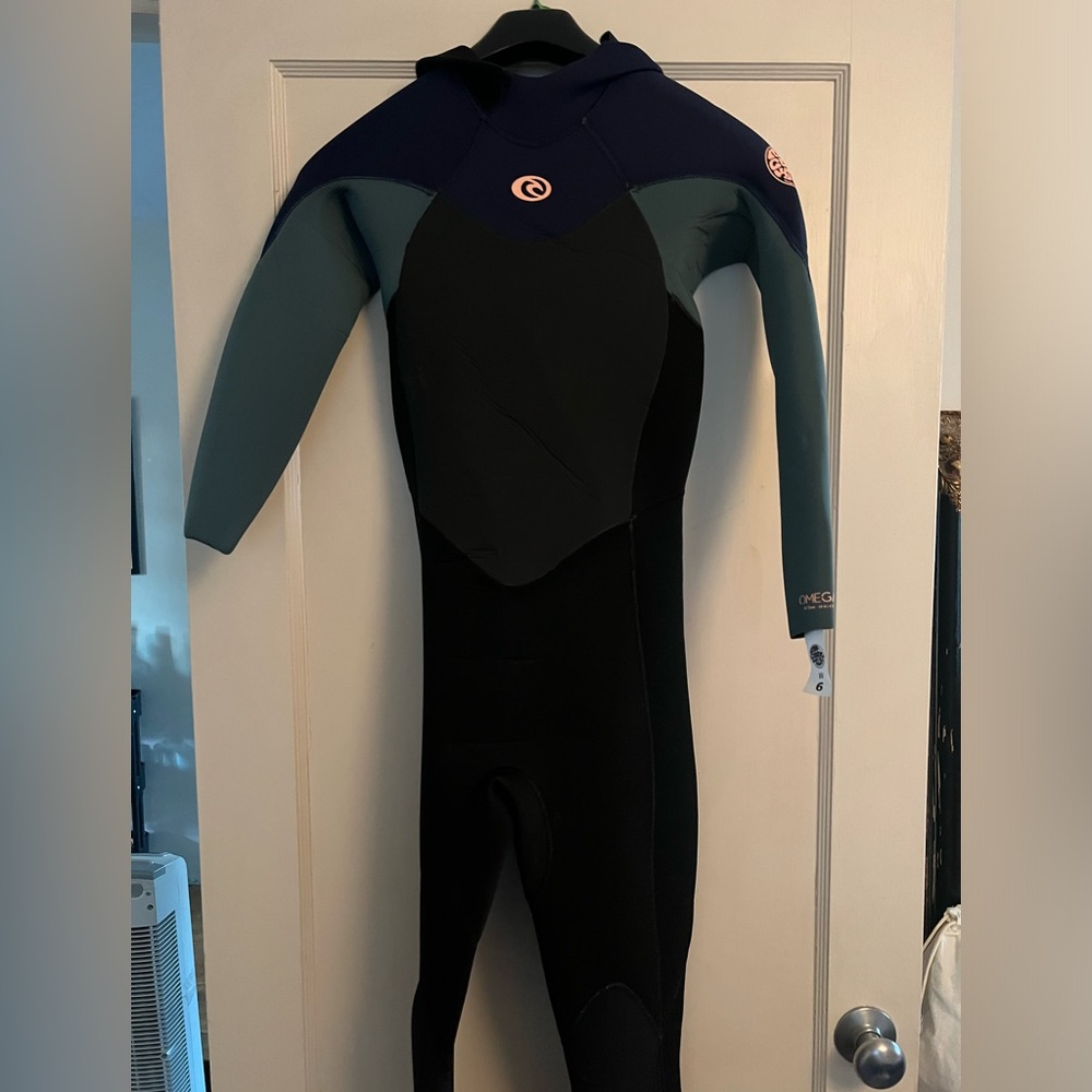Brand New Rip curl Womens Wetsuit 4/3 mm